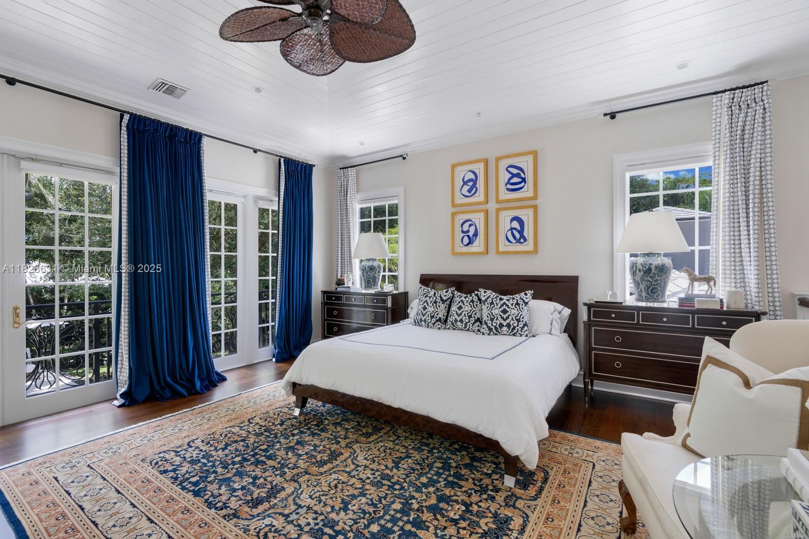 KINGS COVE - Residential