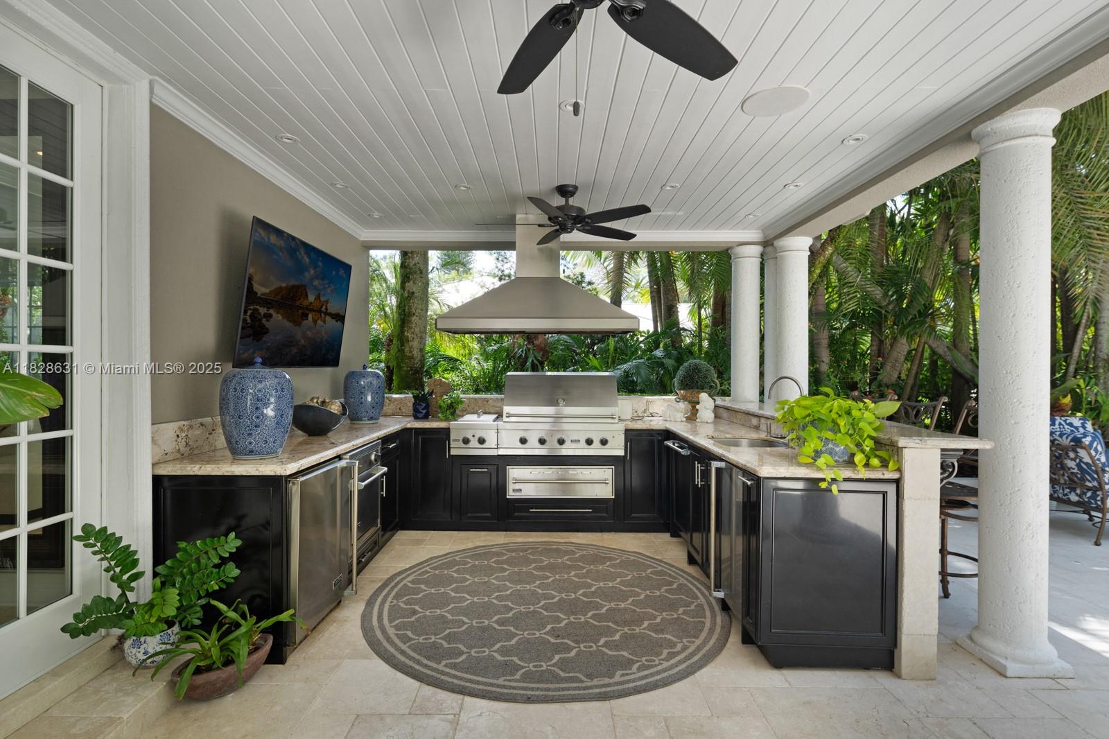 KINGS COVE - Residential