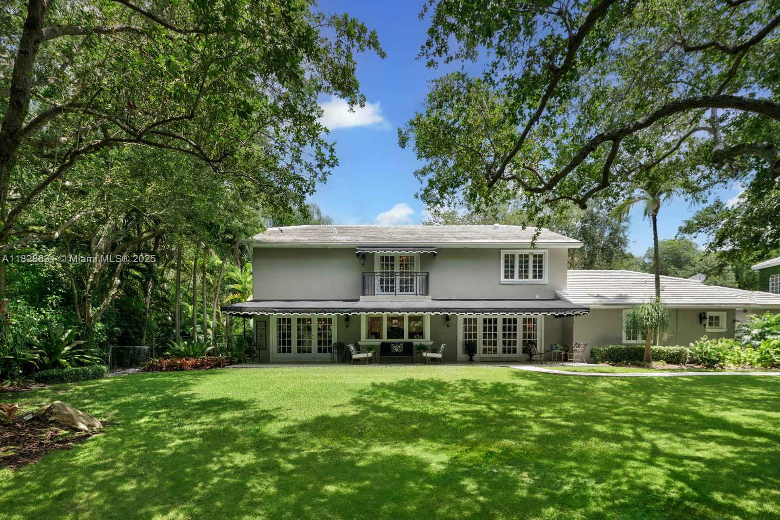 KINGS COVE - Residential