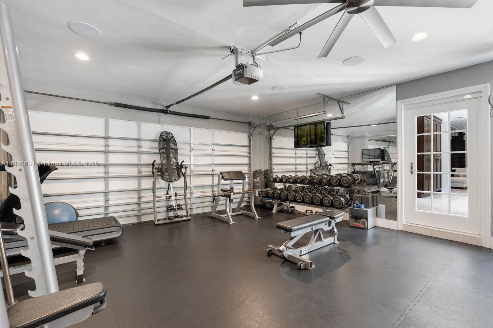 KINGS COVE - Residential