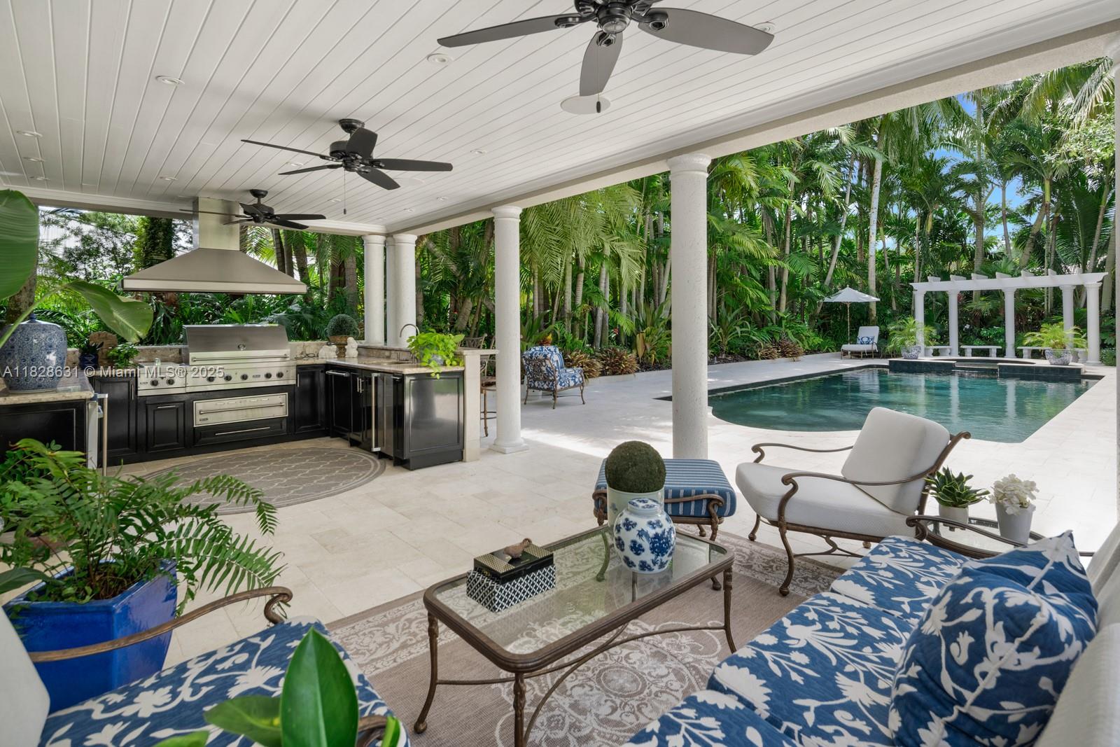 KINGS COVE - Residential