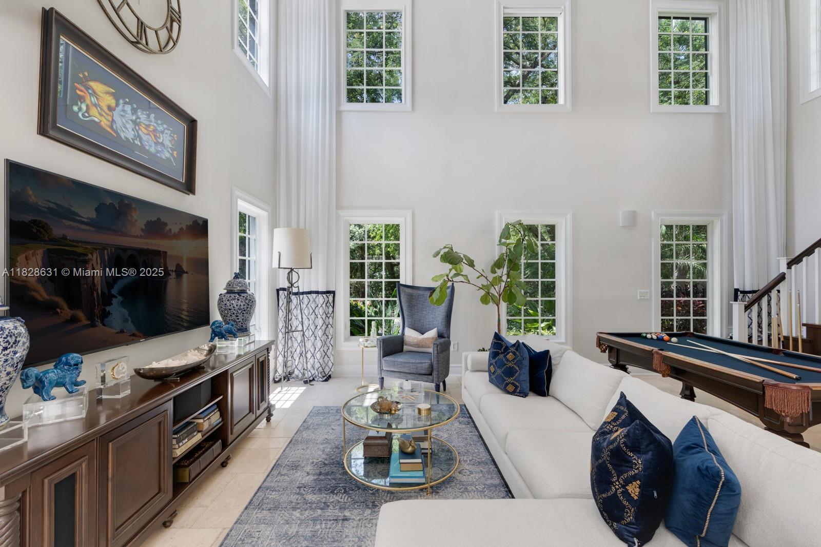 KINGS COVE - Residential