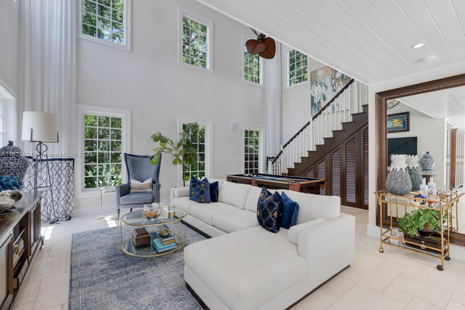 KINGS COVE - Residential