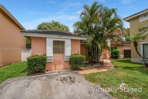 18825 NW 52nd Ct Miami Gardens FL 33055