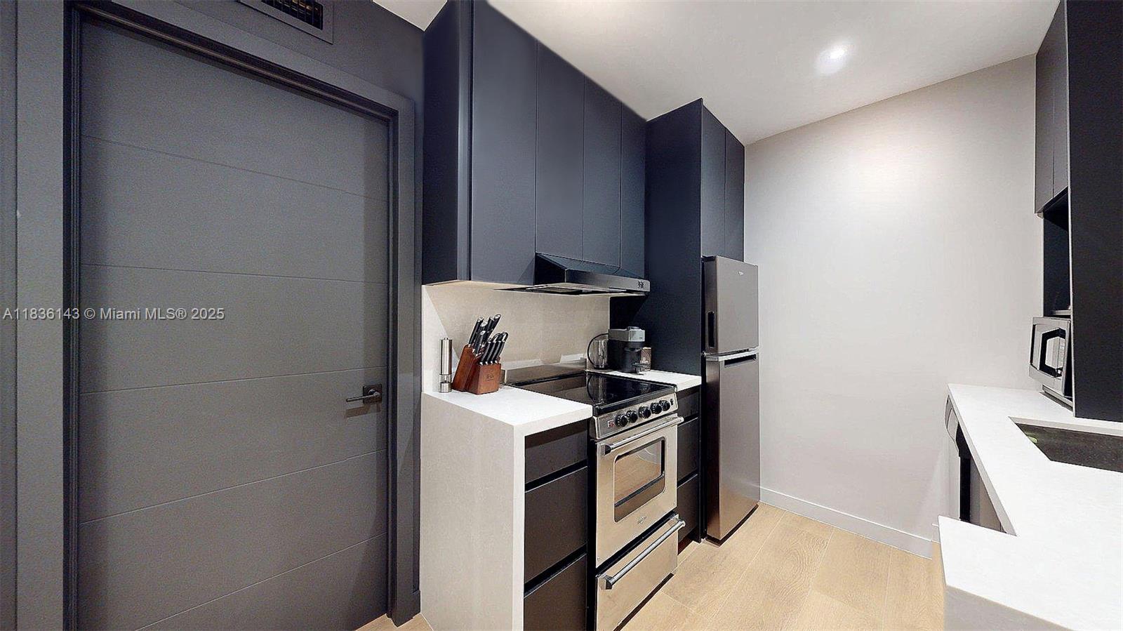 SPANISH TRACE CONDO - Residential