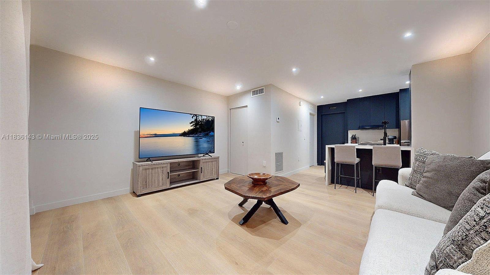 SPANISH TRACE CONDO - Residential