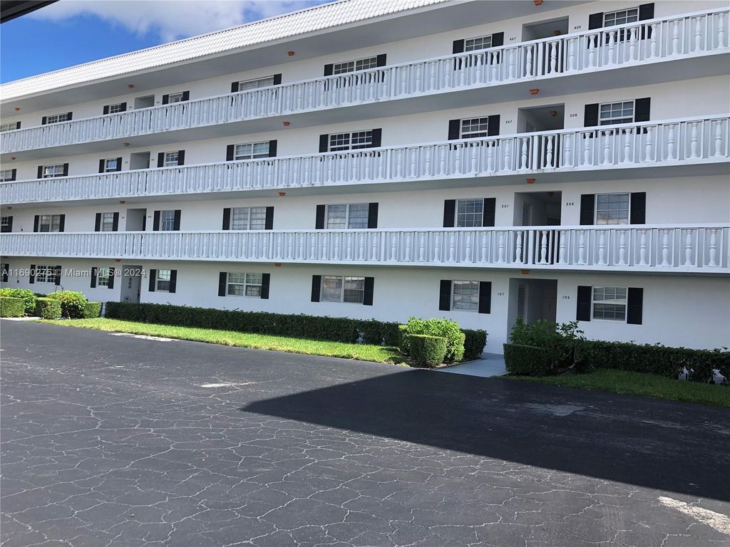 Photo of 907 Marina Dr #106, North Palm Beach, FL 33408 (MLS # A11690275)