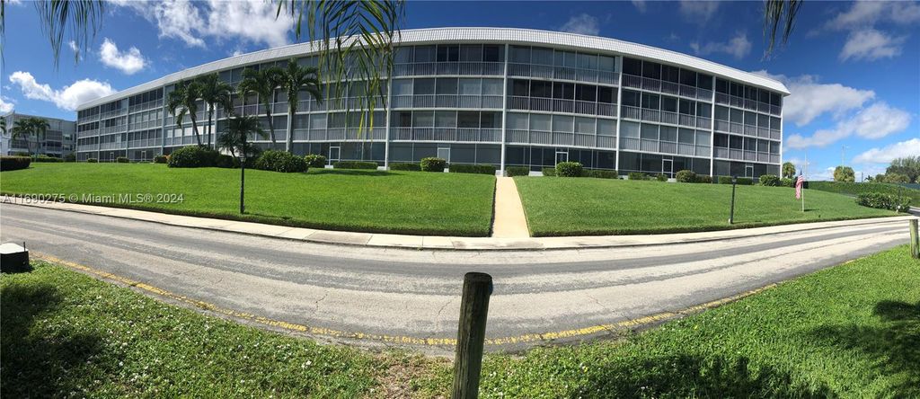 Photo of 907 Marina Dr #106, North Palm Beach, FL 33408 (MLS # A11690275)