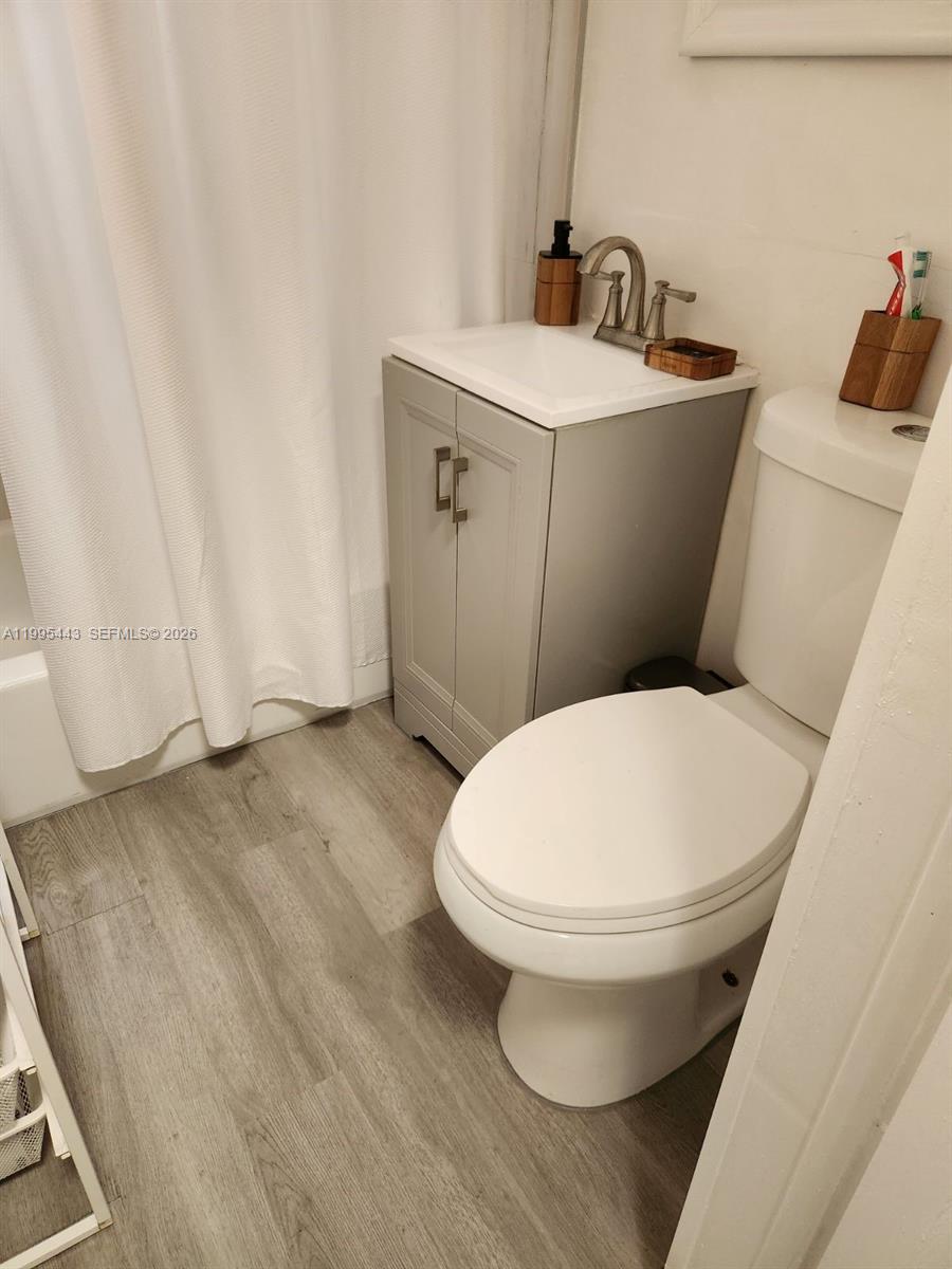 BROADWATER BEACH ARMS I C - Residential