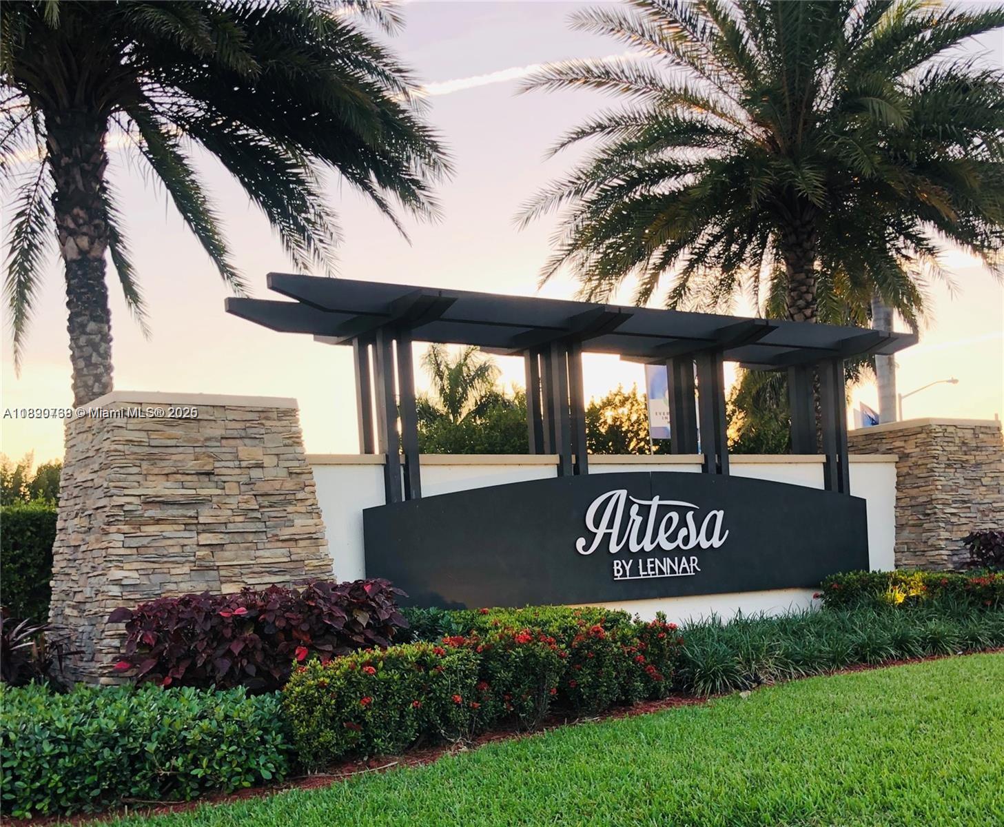 COCO PALM ESTATES - Residential Lease