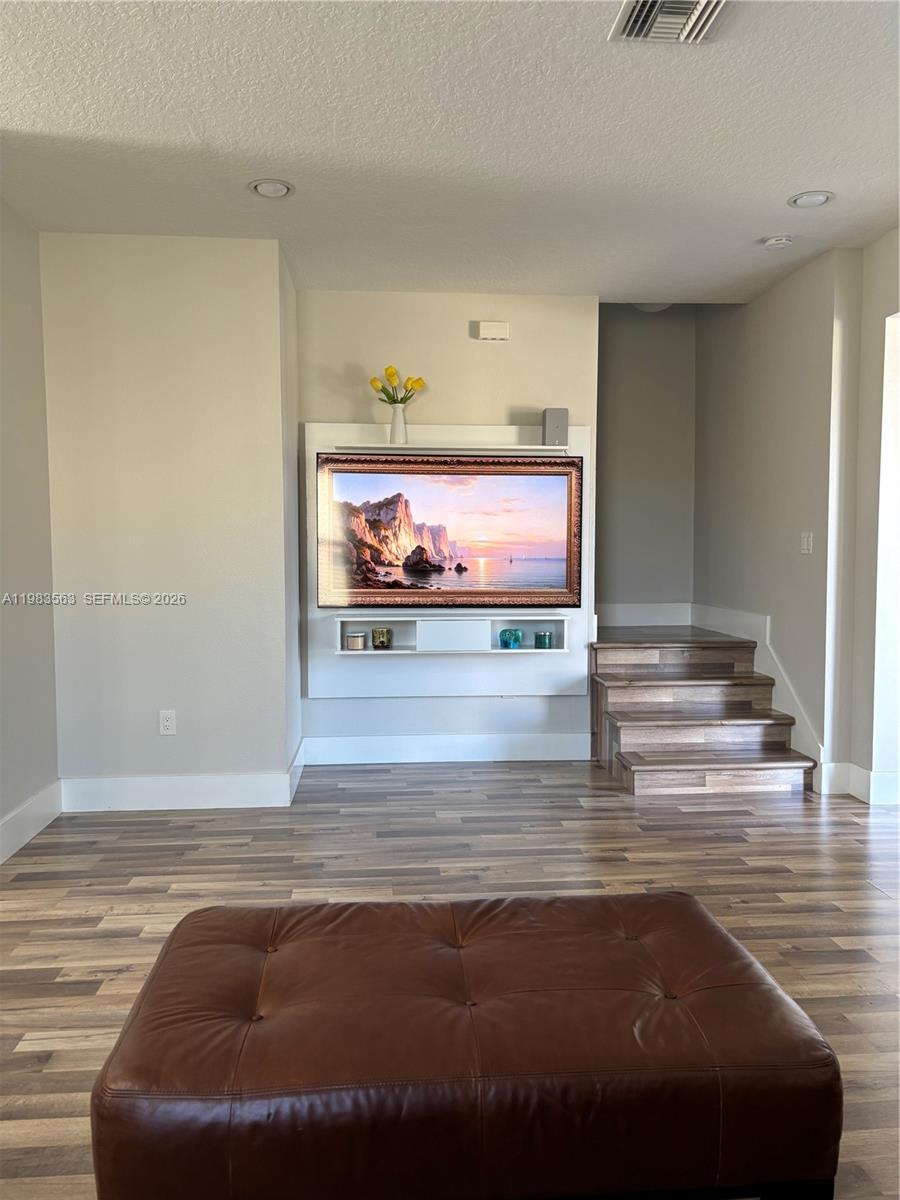 BELLAVISTA BUILDING GROUP - Residential