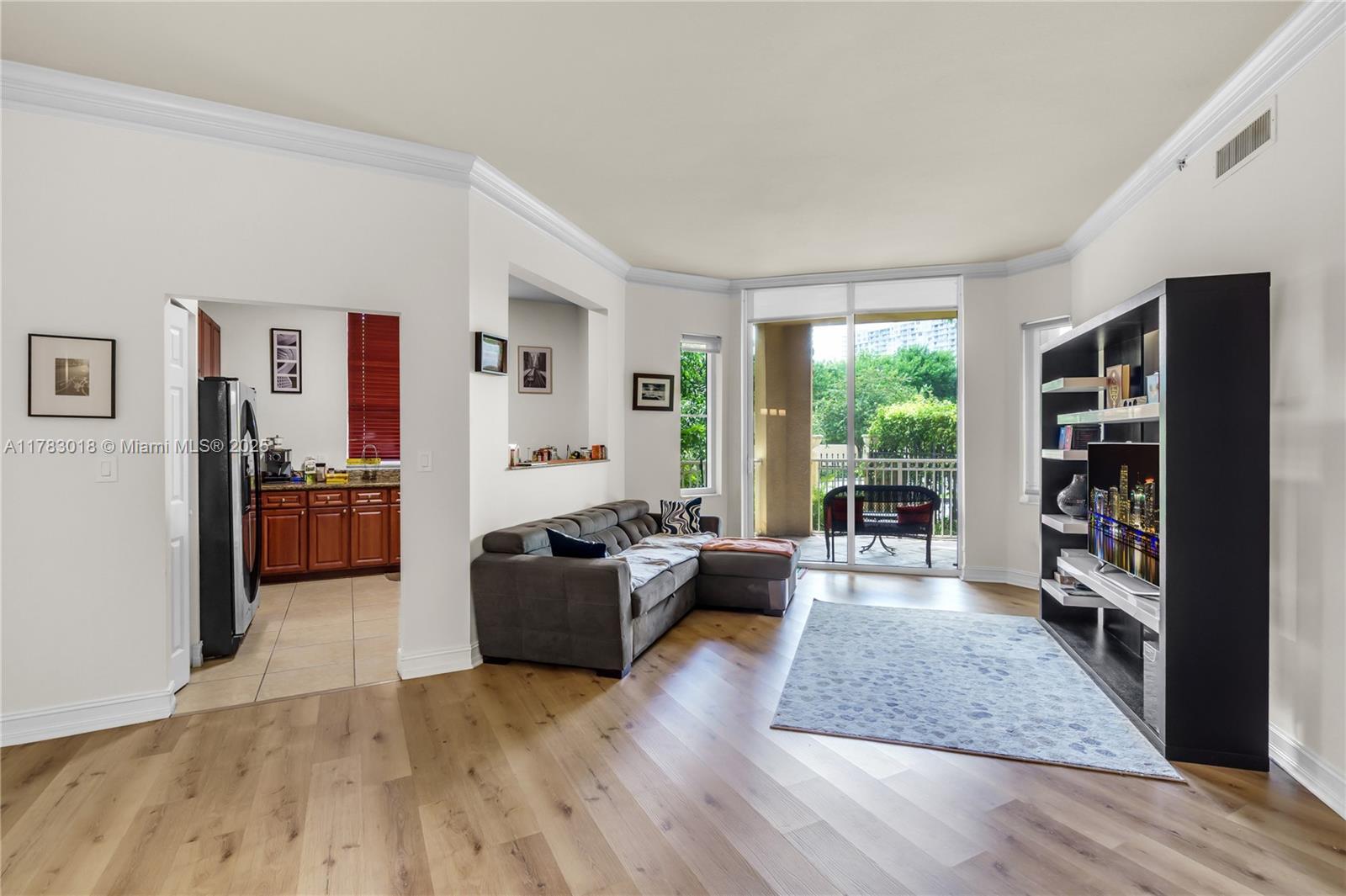 Property for Sale at 3001 Ne 185th St 135, Aventura, Miami-Dade County, Florida - Bedrooms: 2 
Bathrooms: 2  - $400,000