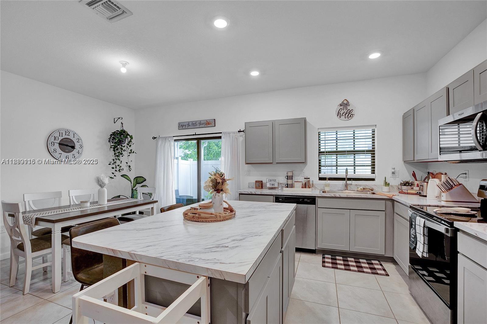 REGAL PALM SUBDIVISION - Residential