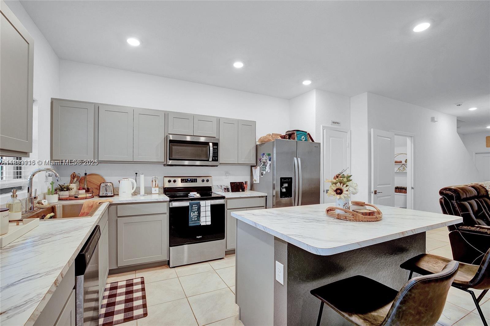 REGAL PALM SUBDIVISION - Residential