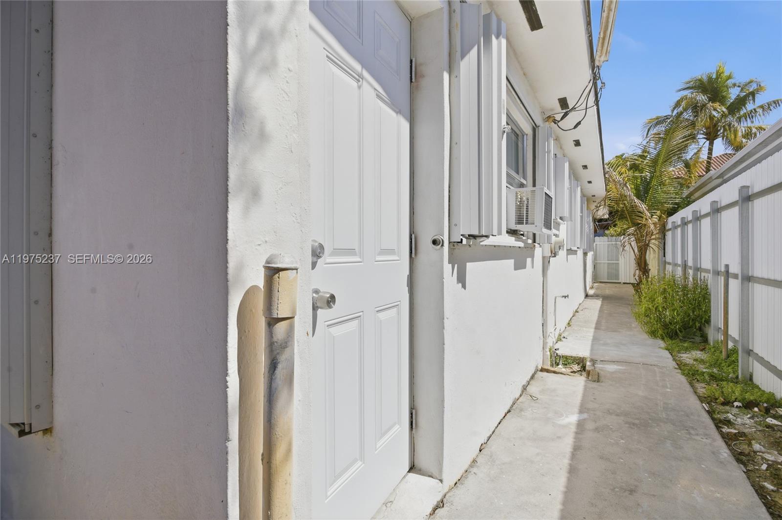 SILVER BLUFF GARDENS - Residential Lease