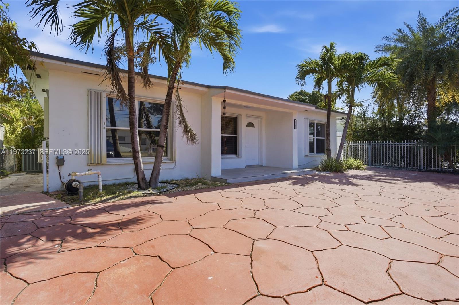 SILVER BLUFF GARDENS - Residential Lease