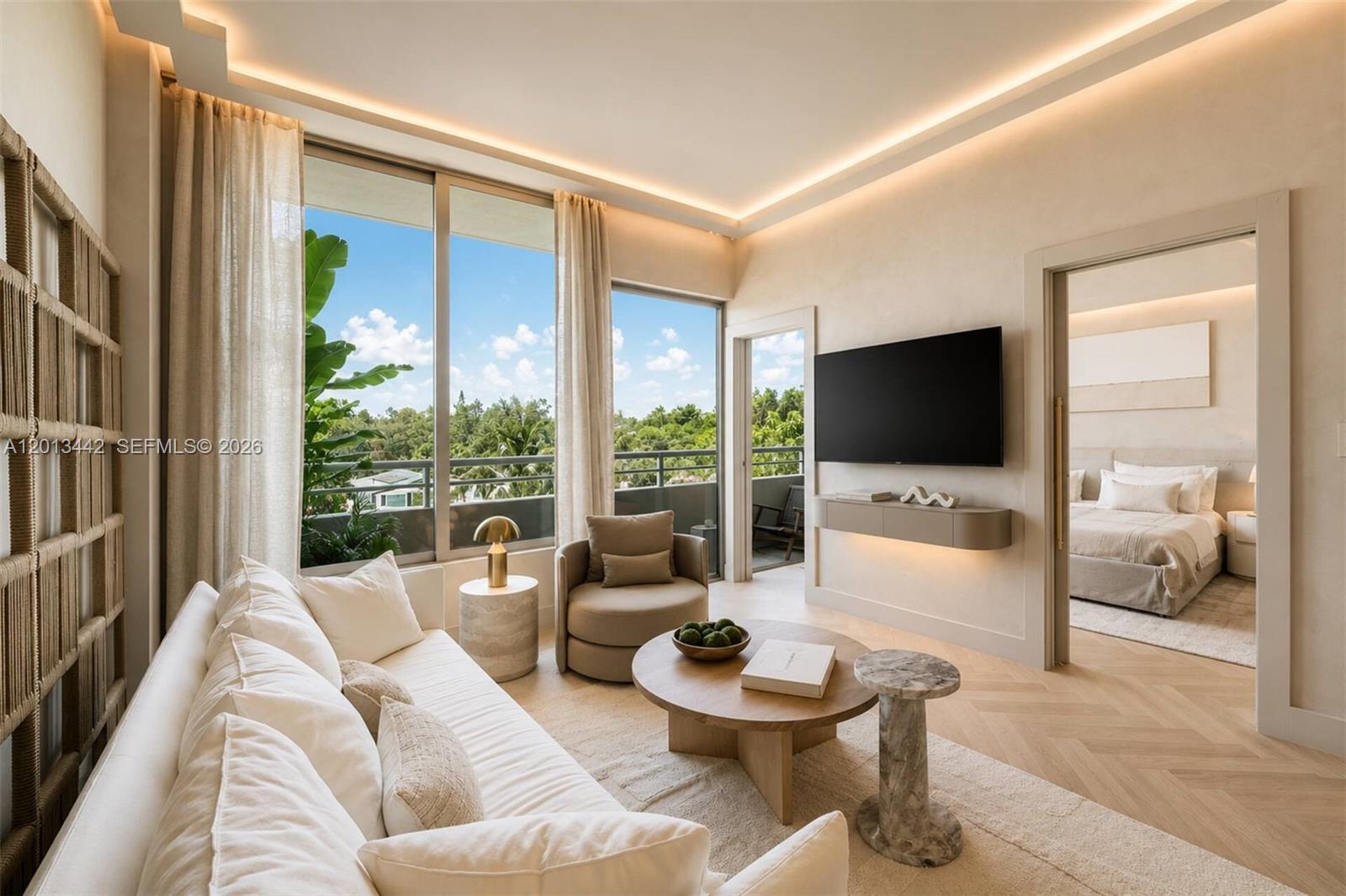 3250 Grand Ave 307
