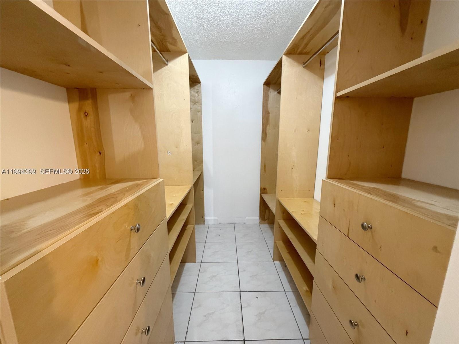 HIALEAH CONDO - Residential