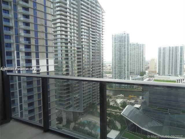 45 SW 9th St 2709
