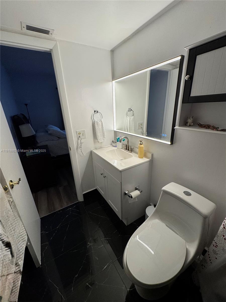 ORIOLE GARDENS 21 CONDO - Residential