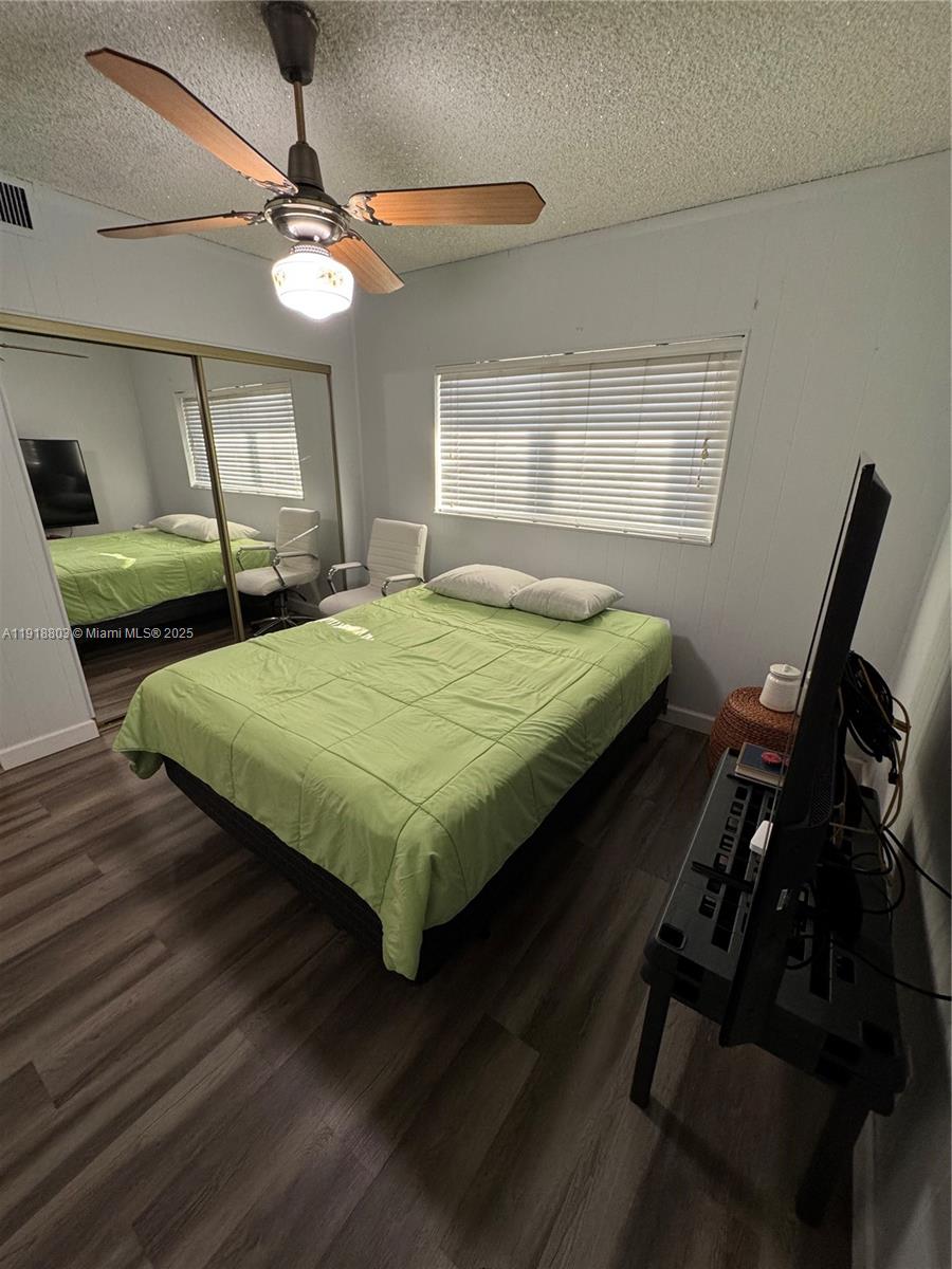 ORIOLE GARDENS 21 CONDO - Residential