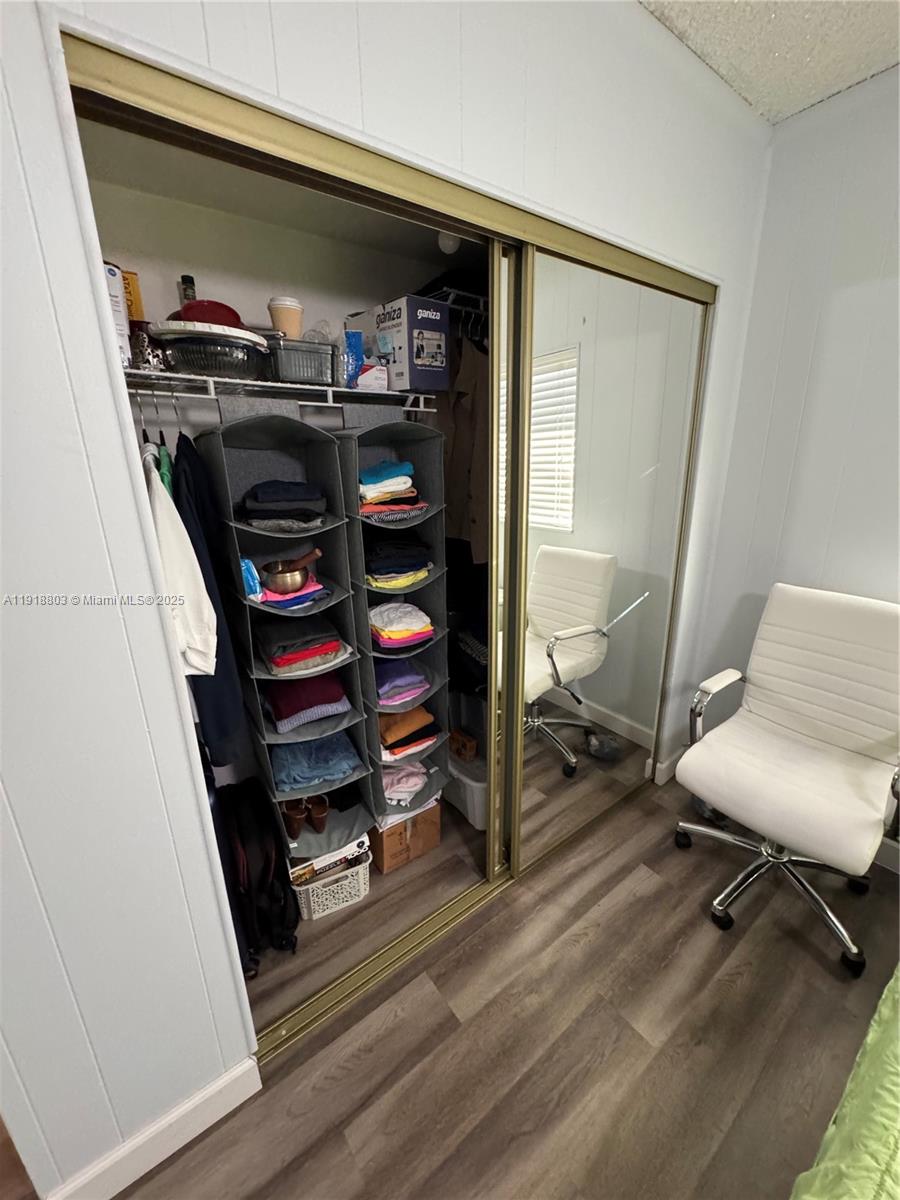 ORIOLE GARDENS 21 CONDO - Residential