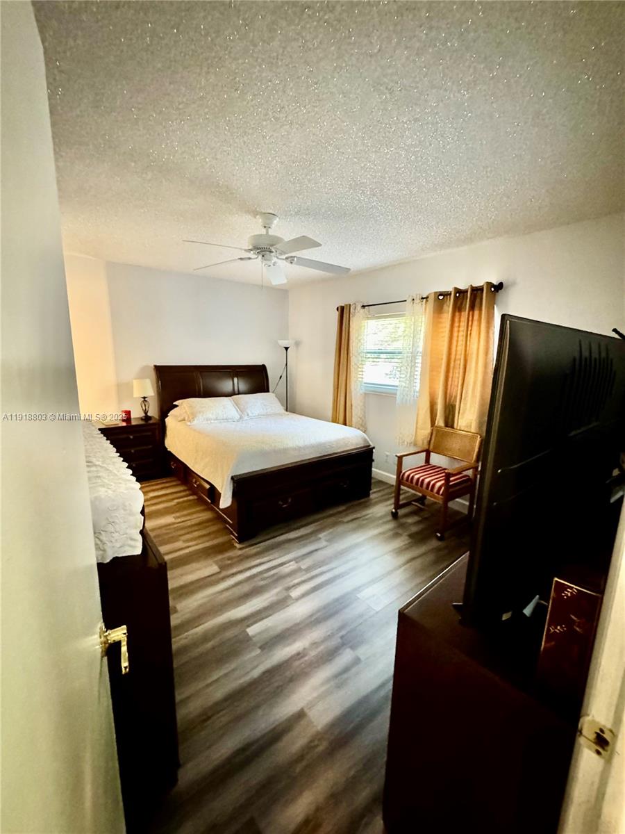 ORIOLE GARDENS 21 CONDO - Residential