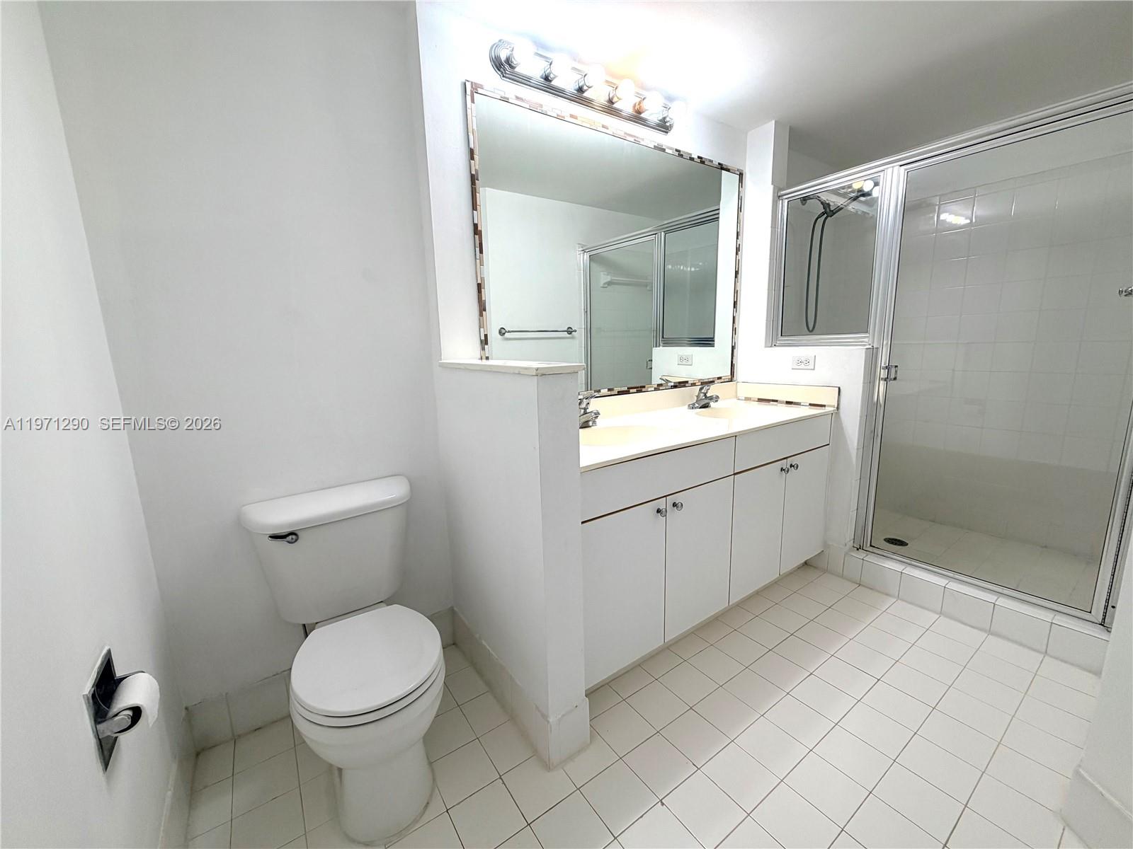 PORTO BELLAGIO CONDO - Residential