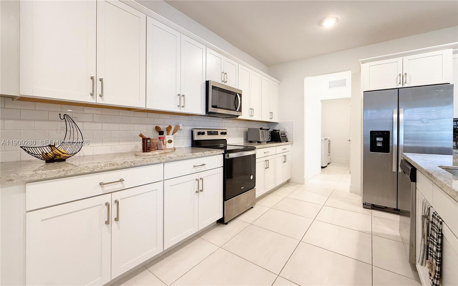 KROME GROVE ESTATES - Residential