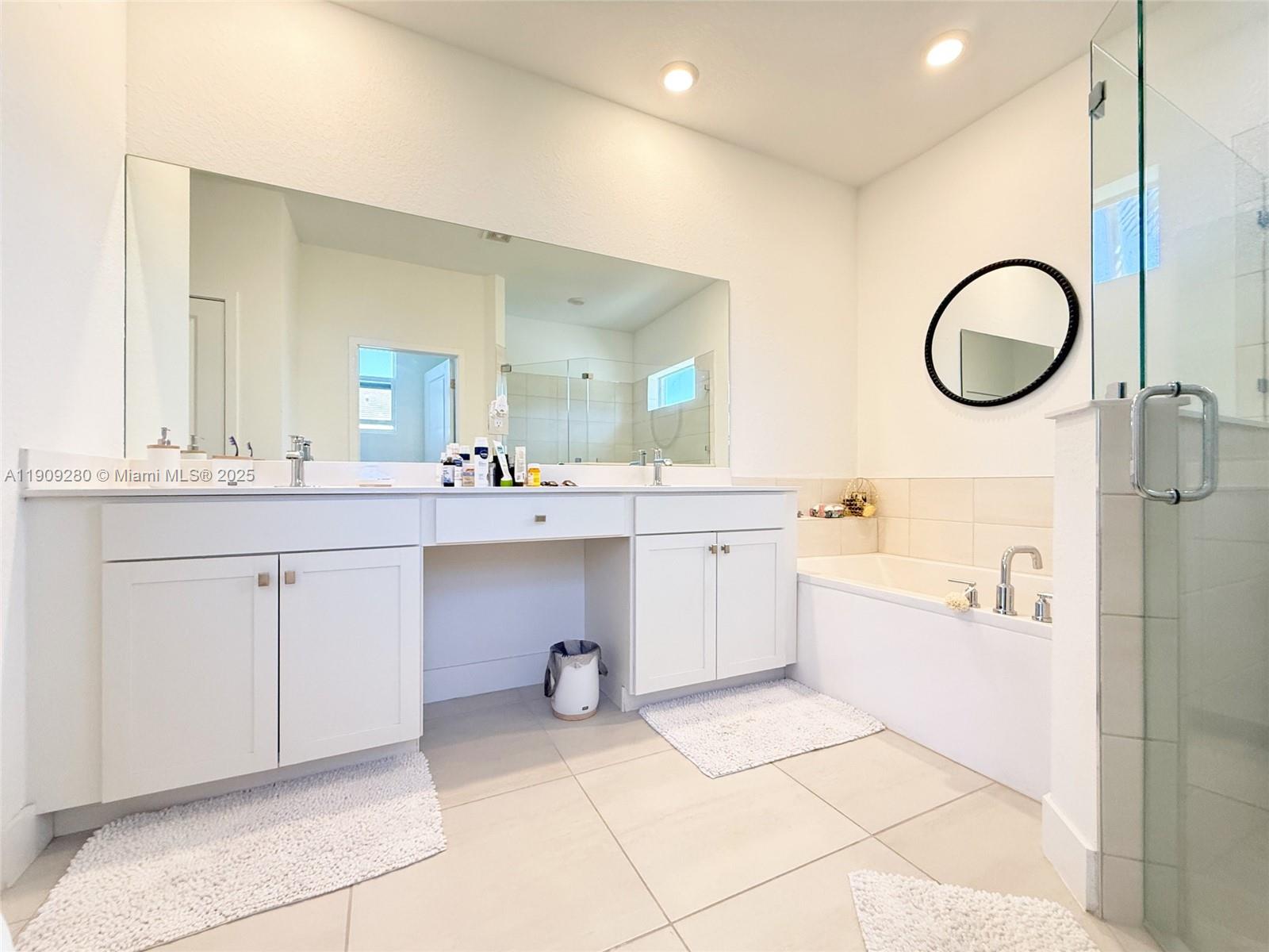 KROME GROVE ESTATES - Residential