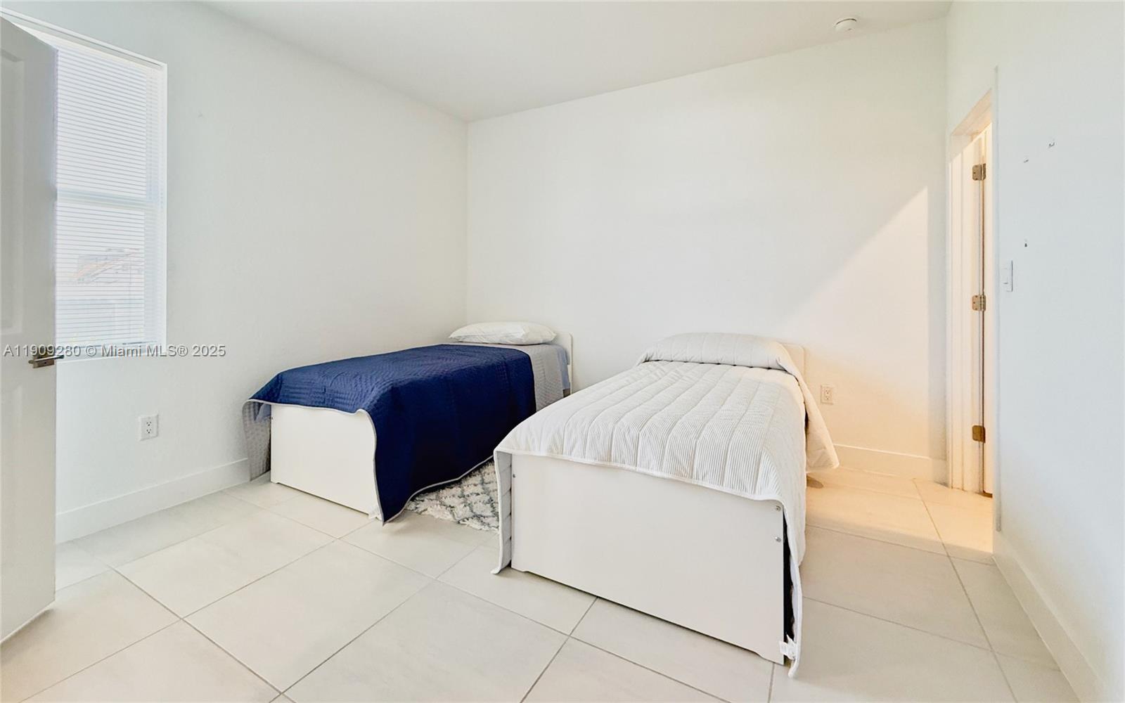 KROME GROVE ESTATES - Residential