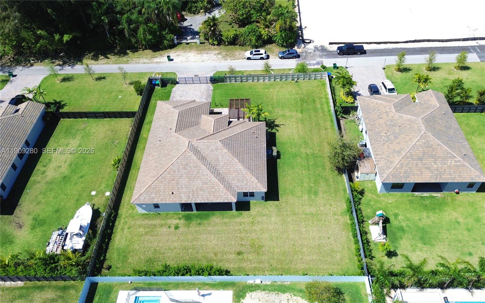 KROME GROVE ESTATES - Residential