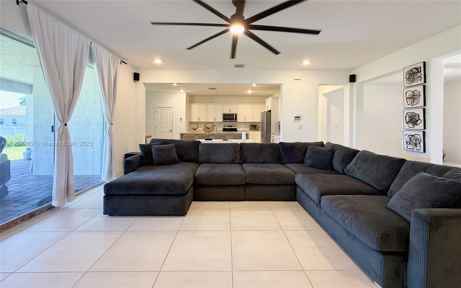 KROME GROVE ESTATES - Residential