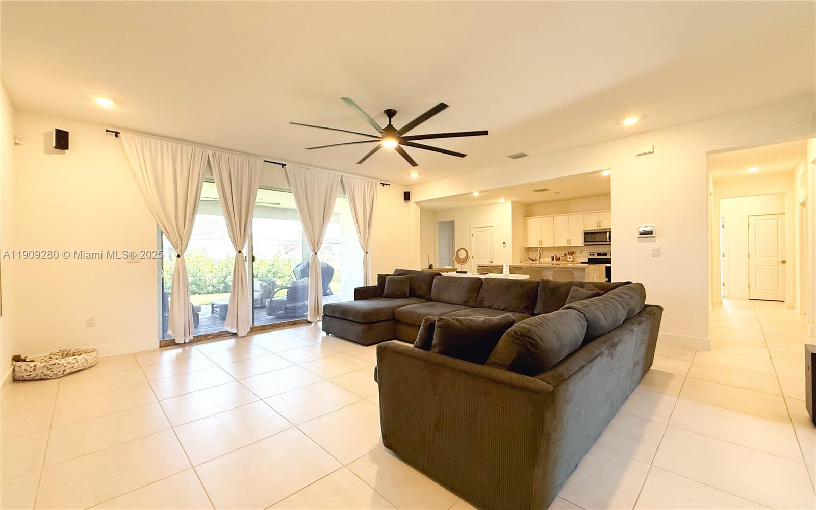 KROME GROVE ESTATES - Residential