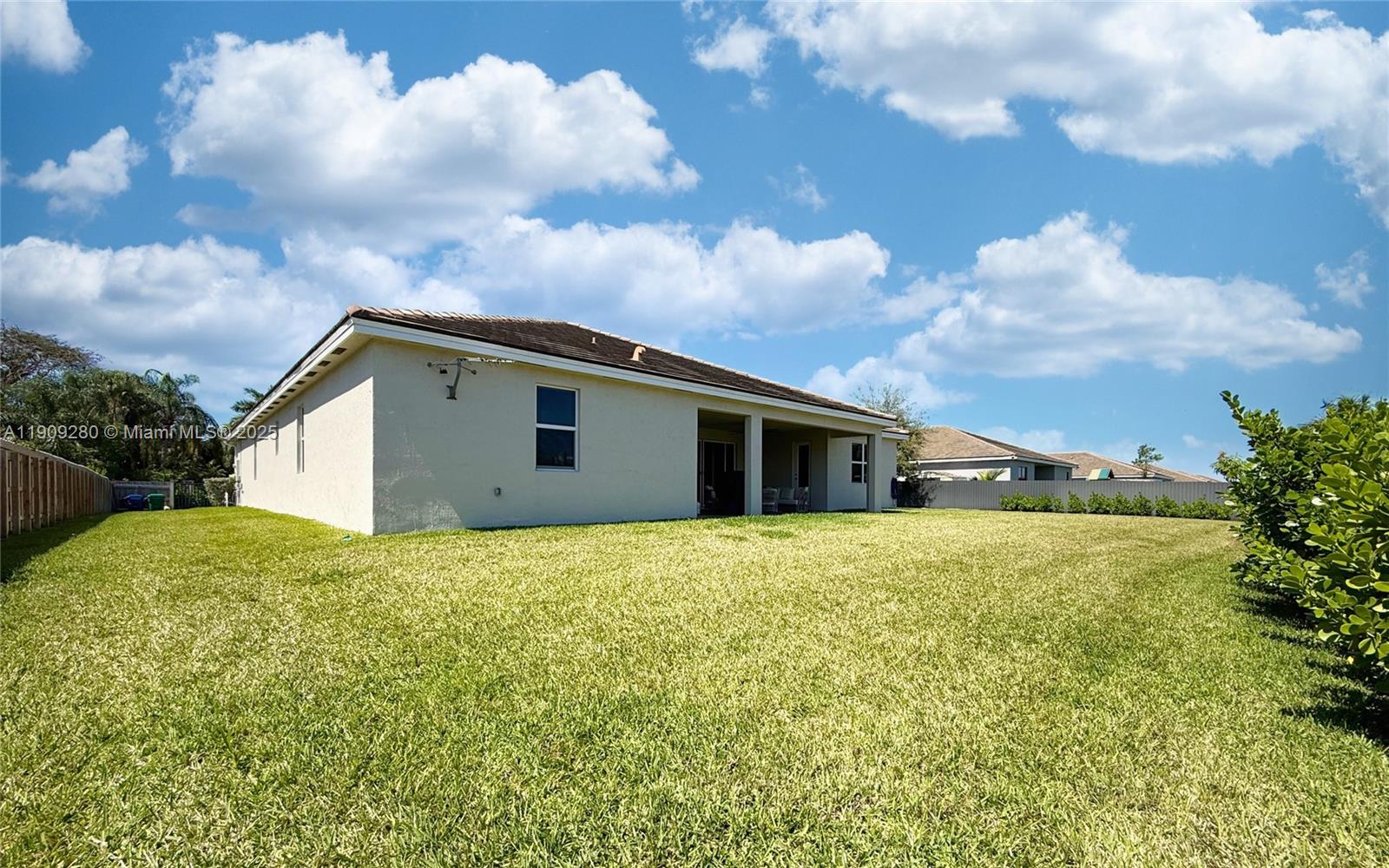 KROME GROVE ESTATES - Residential