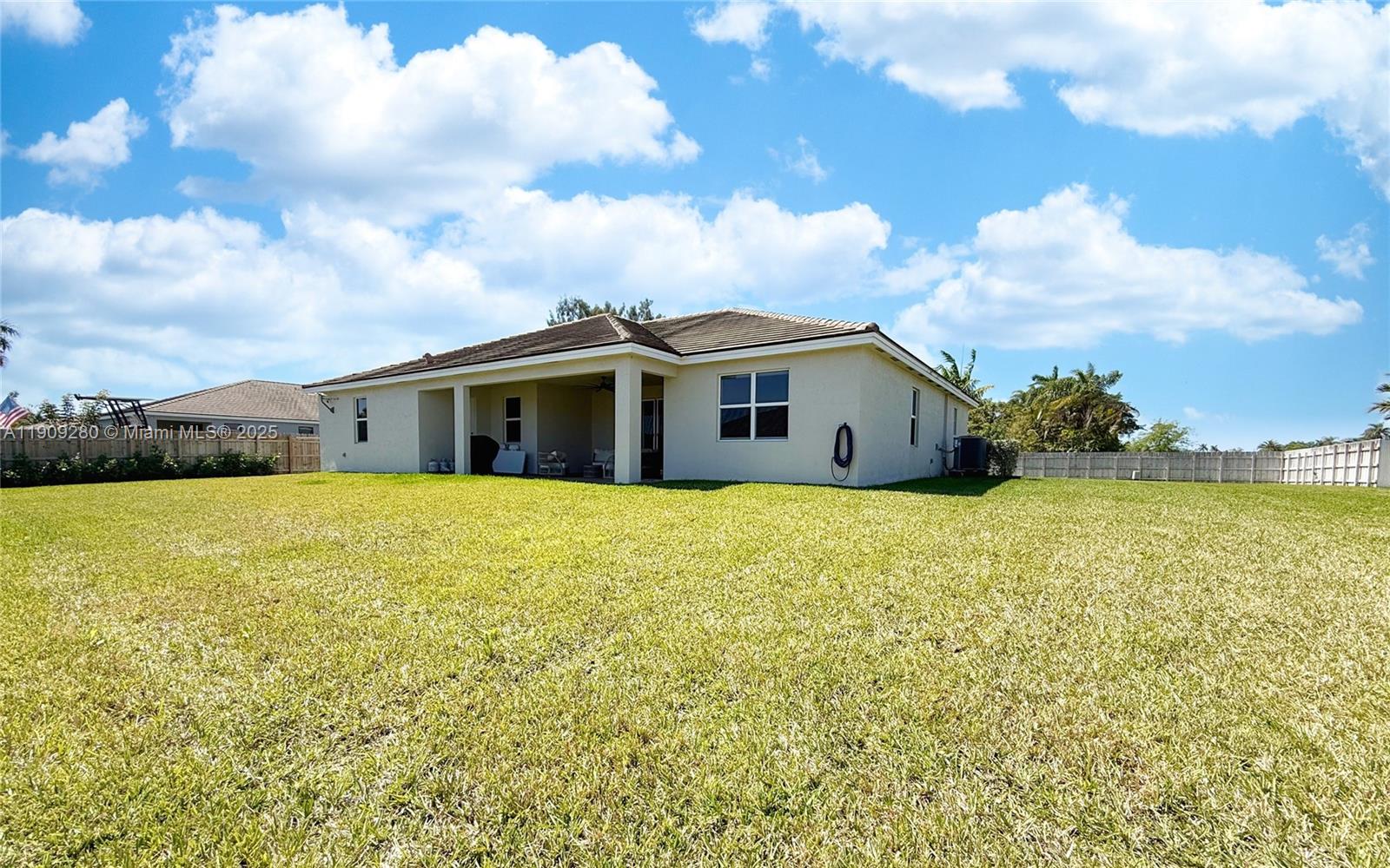 KROME GROVE ESTATES - Residential