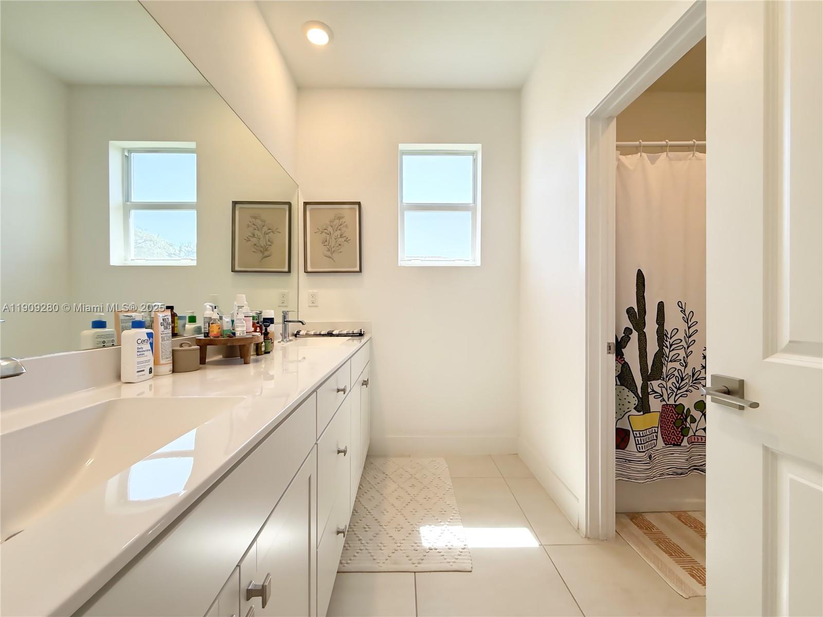 KROME GROVE ESTATES - Residential