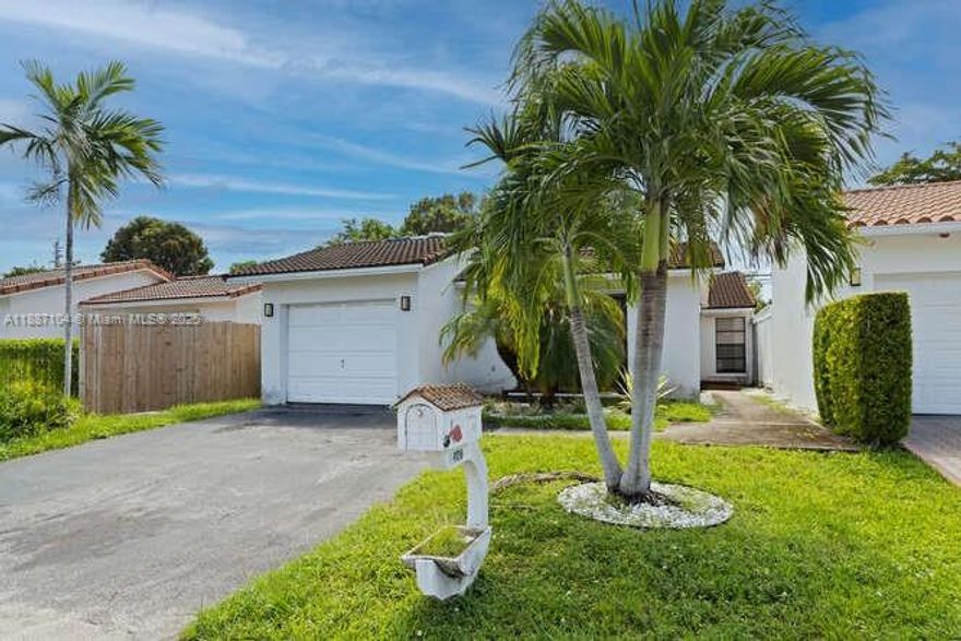 This charming single-family home features an open layout that is perfect for both everyday living and entertaining. It offers three spacious bedrooms and two full bathrooms. Tile flooring runs throughout the house, complemented by an updated kitchen and bathrooms with modern finishes. The fenced backyard provides plenty of shade, offering relief from the summer heat. 
Low HOA dues include community amenities such as a swimming pool, tennis courts, and a park, providing an ideal balance of privacy and recreational opportunities. Conveniently located near schools, shopping, dining, and major highways, this home is an excellent choice for families or anyone seeking a vibrant lifestyle in a prime location.
The roof is approaching the end of its lifespan and will require replacement.