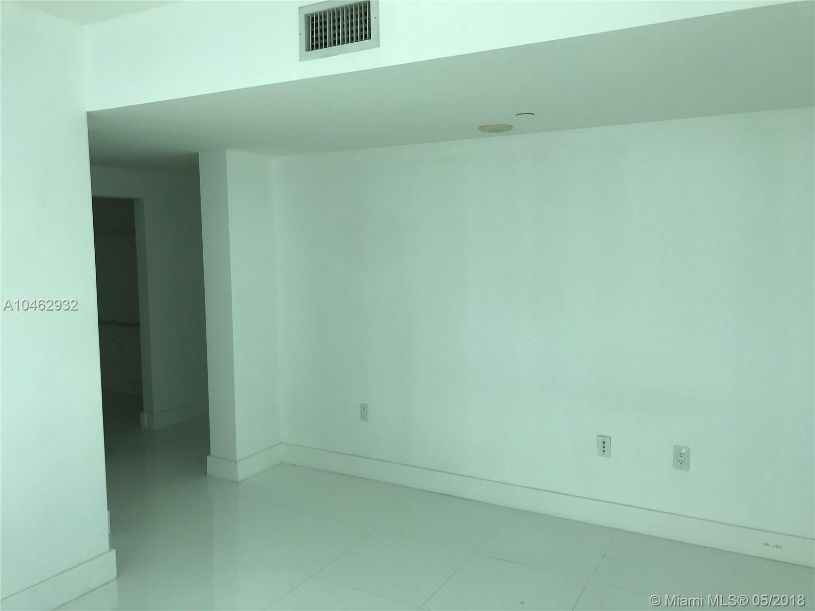 VUE AT BRICKELL CONDO - Residential Lease