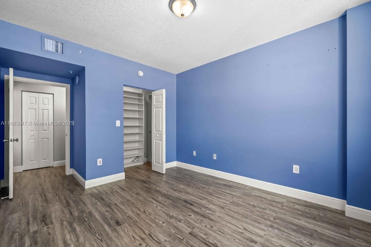 CITE CONDO - Residential