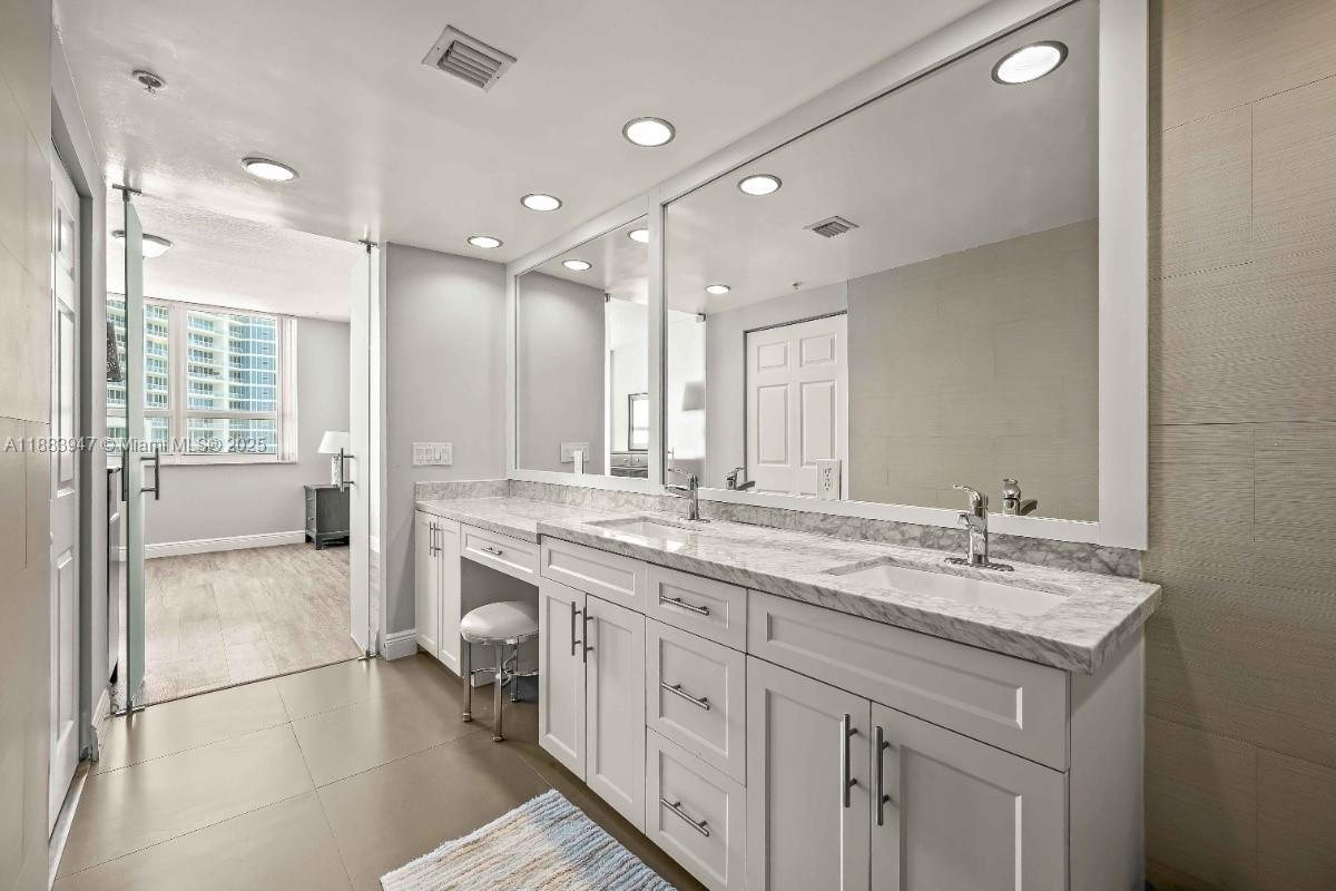 CITE CONDO - Residential