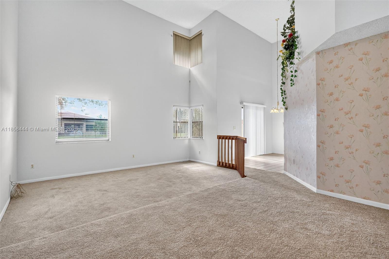 1042 SW 113th Ter