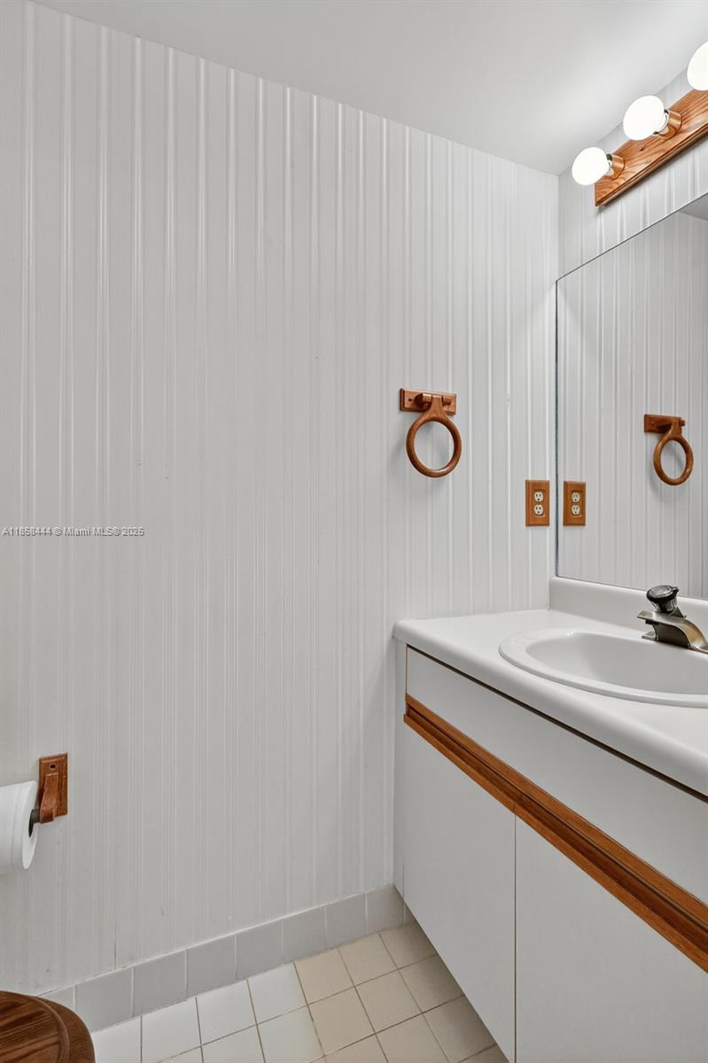 PEMBROKE LAKES SOUTH - Residential