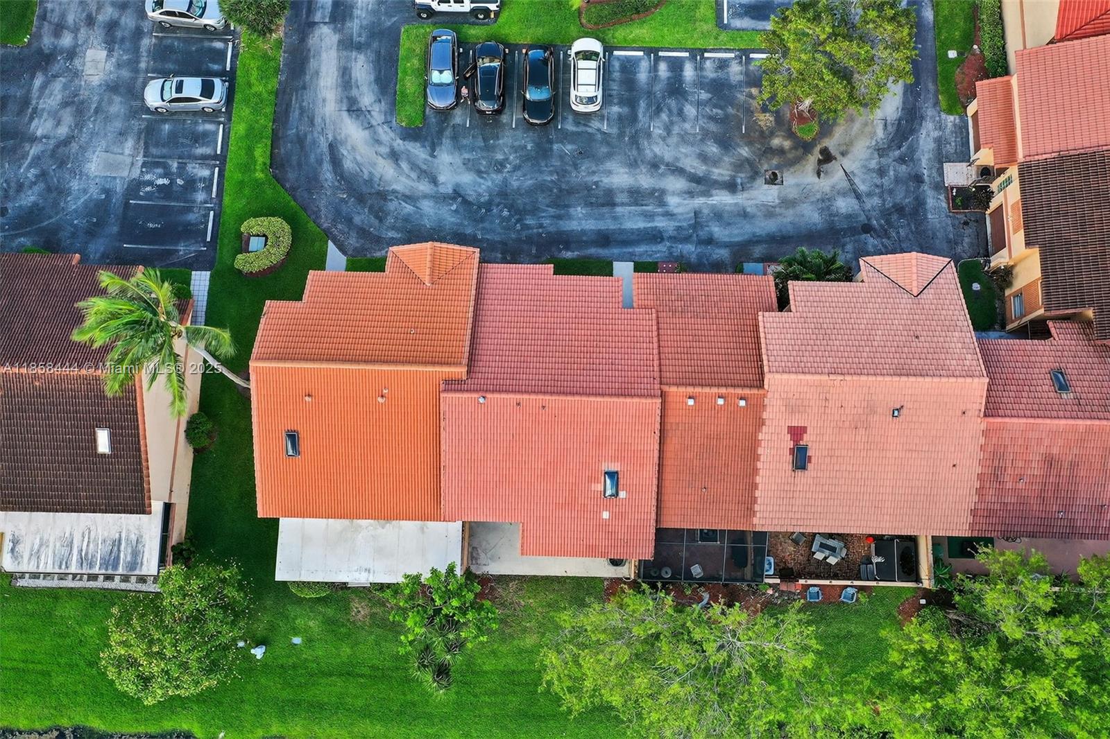 PEMBROKE LAKES SOUTH - Residential