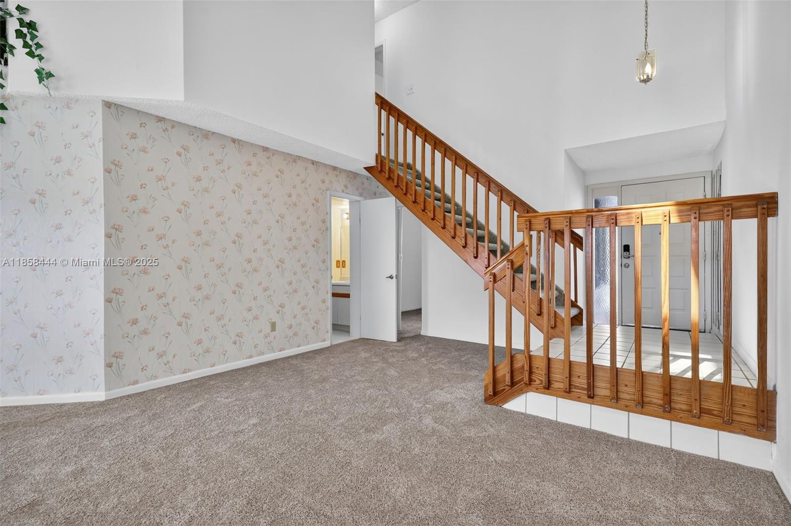 1042 SW 113th Ter