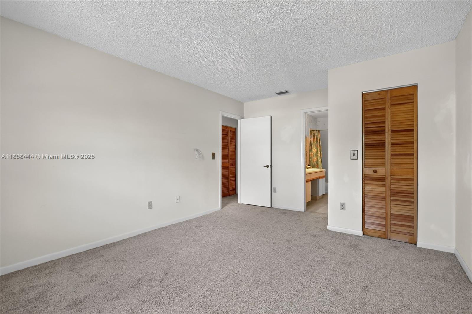 PEMBROKE LAKES SOUTH - Residential