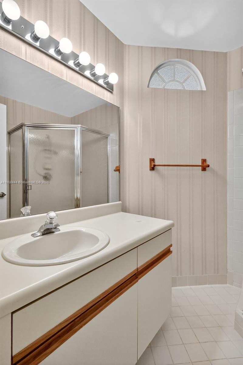 PEMBROKE LAKES SOUTH - Residential