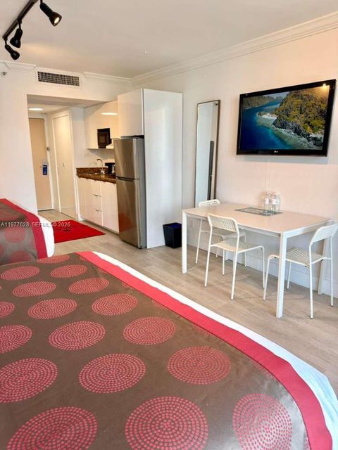 Tiny photo for 19201 Collins Ave #933, Sunny Isles Beach, FL 33160 (MLS # A11977628)