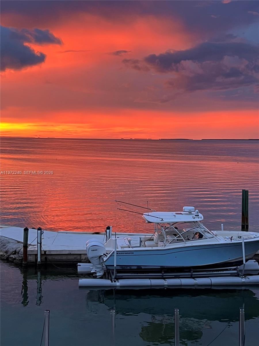 ISLAMORADA, TOWNSITE OF - Residential
