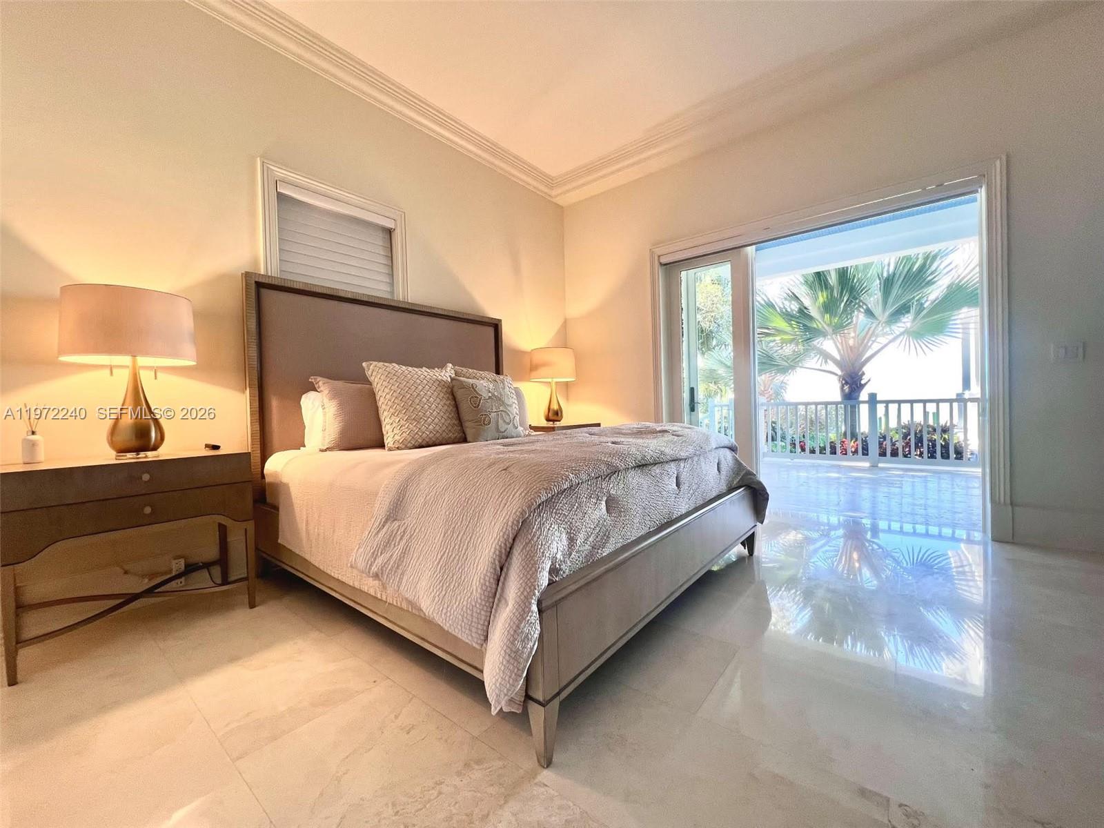 ISLAMORADA, TOWNSITE OF - Residential